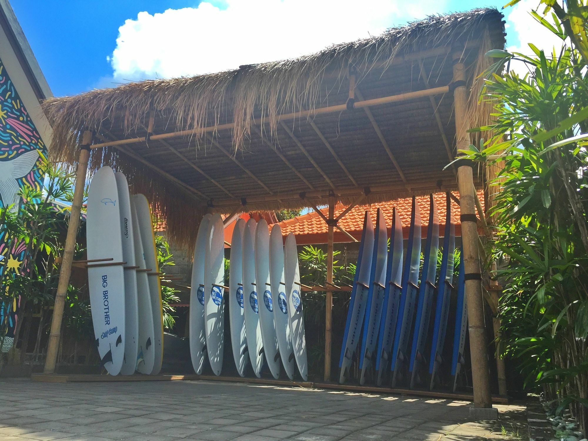 Big Brother Surf Inn Canggu Exterior foto