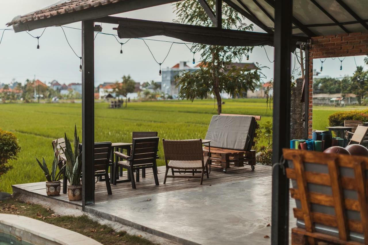 Big Brother Surf Inn Canggu Exterior foto