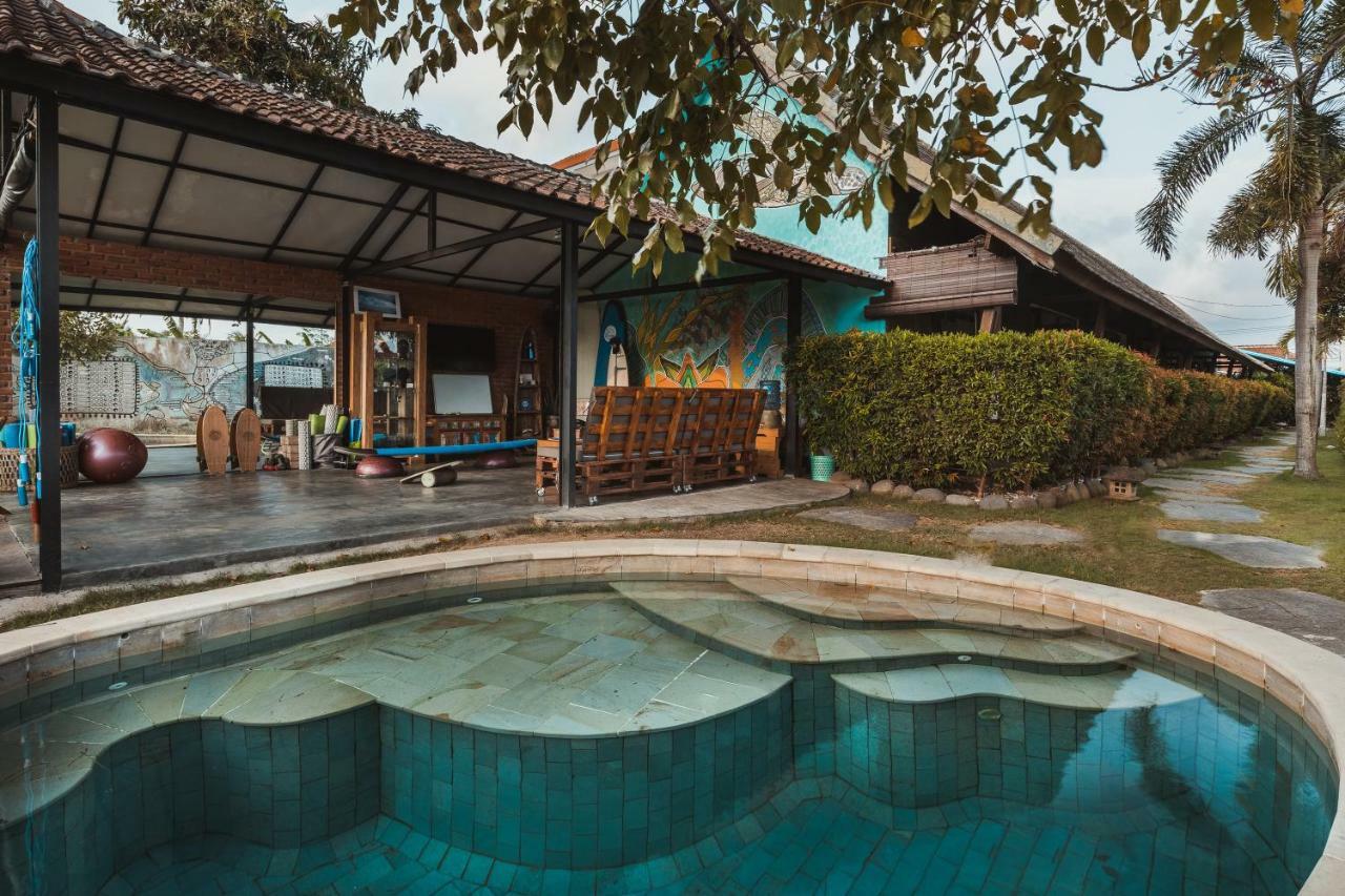 Big Brother Surf Inn Canggu Exterior foto
